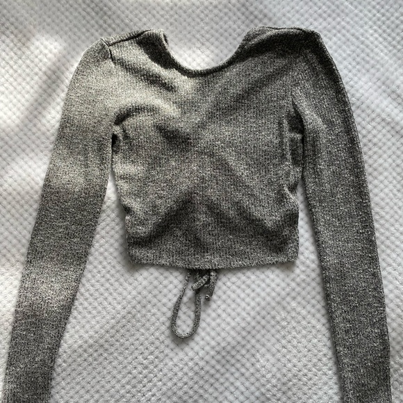 Chandail - Picture 1 of 2